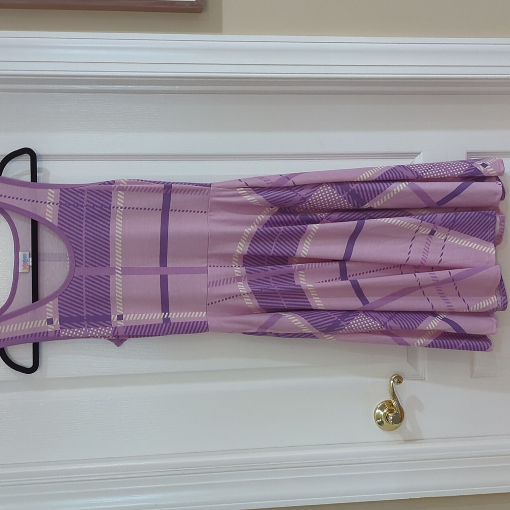 NWOT LuLaRoe Nicki SZ S
